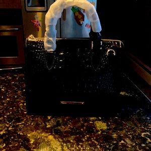 Brand new never opened or used Brahmin pocketbook